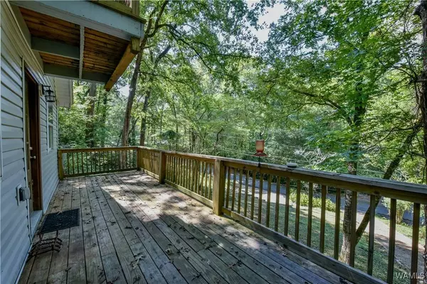 14993 Carmen DR, Northport, AL 35475