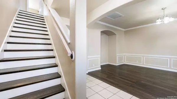 530 CATTLE RANCH DR, San Antonio, TX 78245-2767