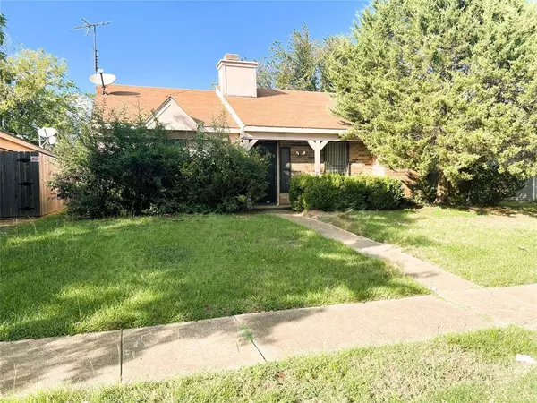 10015 Heritage Place, Dallas, TX 75217