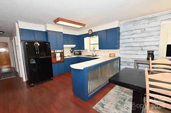 4625 Callaway DR, Valdese, NC 28690