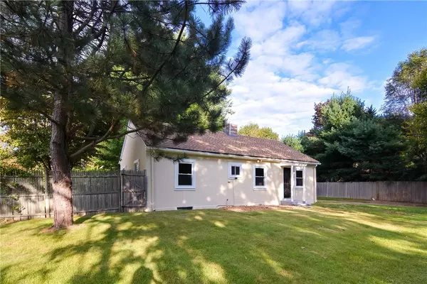 11 Elm RD, Burrillville, RI 02826