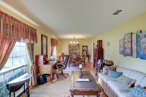 7553 Millbrook Drive, Shreveport, LA 71105