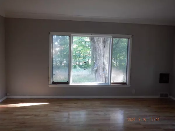 2618 N Drake Road, Kalamazoo, MI 49006