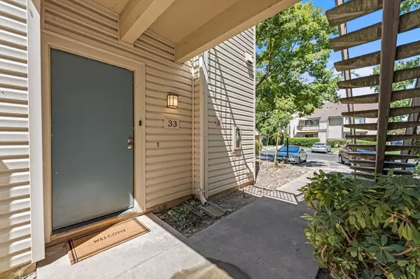 2280 Hurley WAY #33, Sacramento, CA 95825