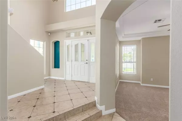 8448 Bay Point Drive, Las Vegas, NV 89128