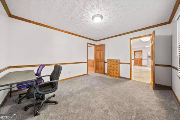 2445 Confederate TRL NW, Kennesaw, GA 30152