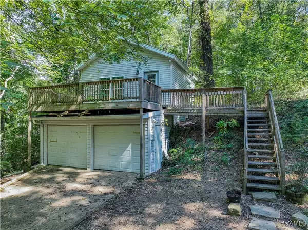 14993 Carmen DR, Northport, AL 35475