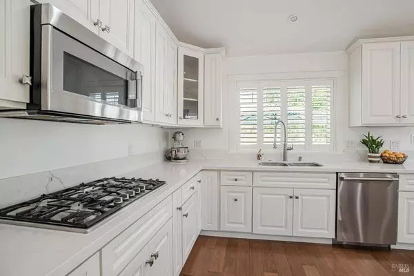 144 Ursuline RD, Santa Rosa, CA 95403