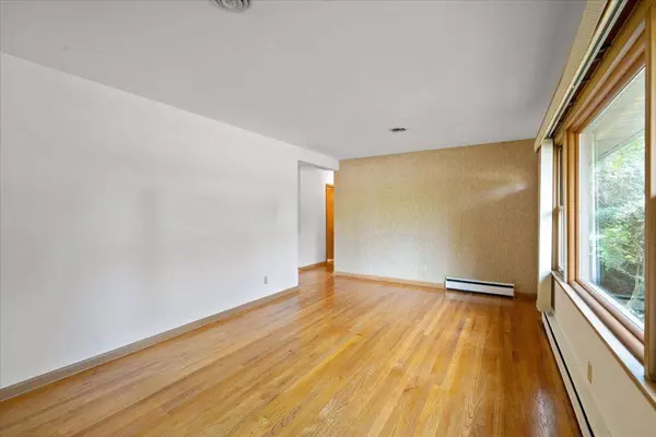 2001 Axel Avenue, Madison, WI 53711