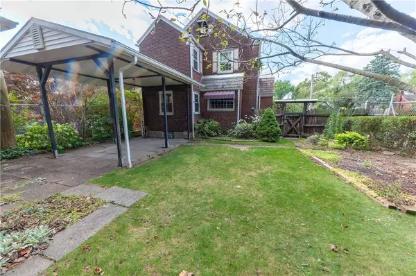 1382 Woodbine St, Pittsburgh, PA 15201