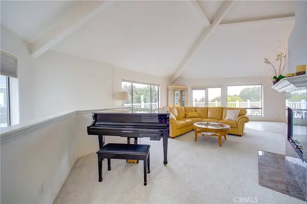 402 Valley View DR, Pismo Beach, CA 93449