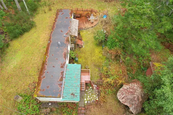 1985 Price Rd, Gabriola Island, BC V0R 1X7