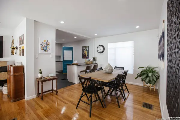 425 LYNWOOD AVE, San Antonio, TX 78212-2237