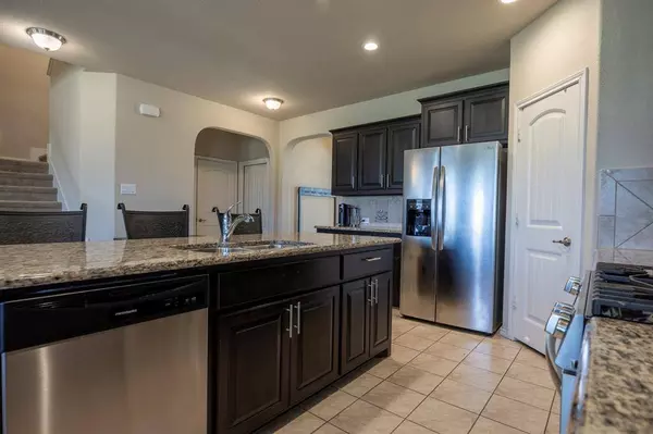 157 Creek Terrace Drive, Saginaw, TX 76131