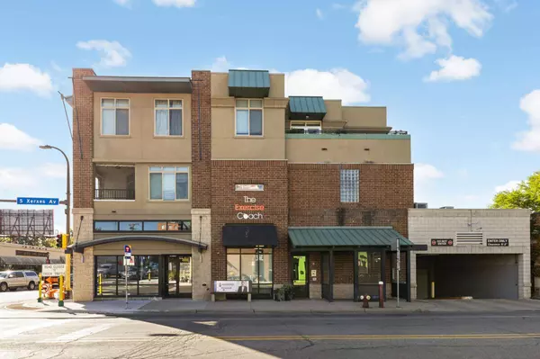 4954 Xerxes AVE S #205, Minneapolis, MN 55410