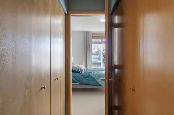 4954 Xerxes AVE S #205, Minneapolis, MN 55410