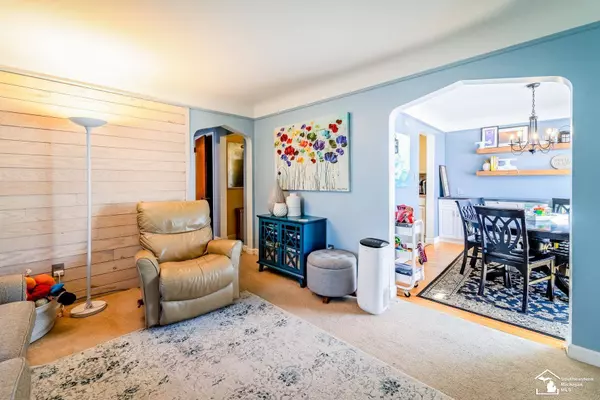 24600 Union Street, Dearborn, MI 48124