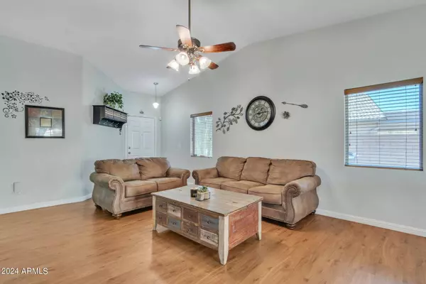 3614 E WOODSIDE Way, Gilbert, AZ 85297