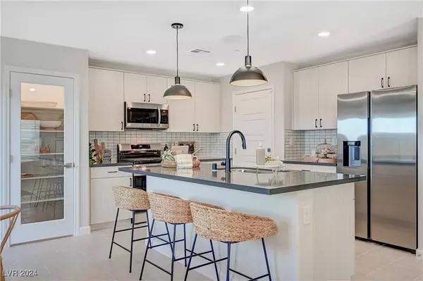 136 Barringswell Avenue, Henderson, NV 89011