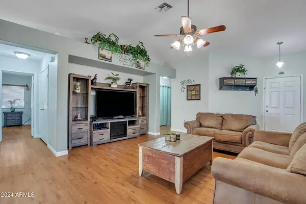 3614 E WOODSIDE Way, Gilbert, AZ 85297