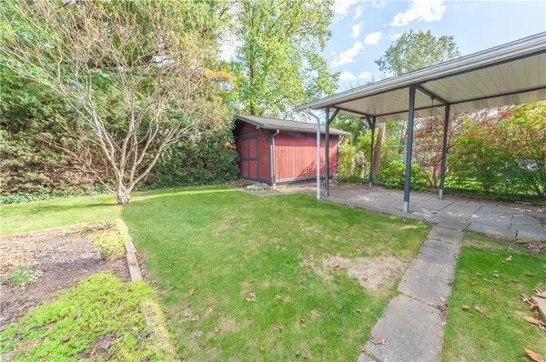 1382 Woodbine St, Pittsburgh, PA 15201