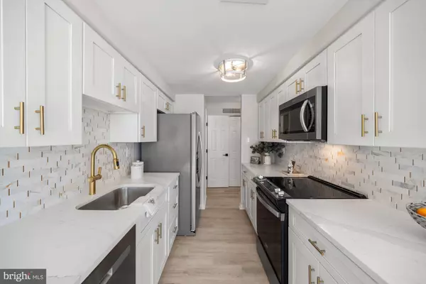 262 GRISSCOM CT, Marlton, NJ 08053