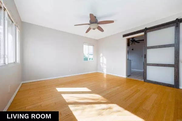 8022 University Ave, La Mesa, CA 91942