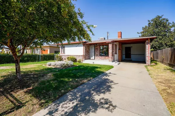 4619 E El Monte Way, Fresno, CA 93702