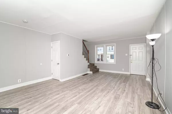 210 CEDAR AVE, Oaklyn, NJ 08107