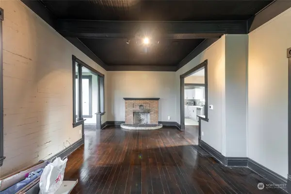 124 E Harrison ST, Tacoma, WA 98418