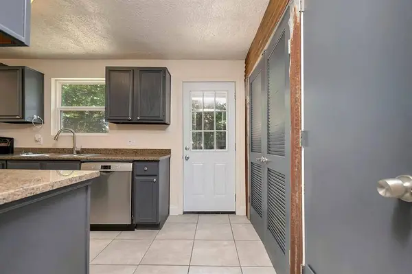 516 Corry A Edwards Drive, Kennedale, TX 76060