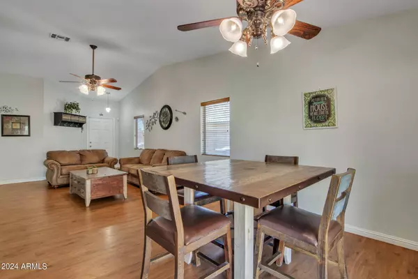 3614 E WOODSIDE Way, Gilbert, AZ 85297