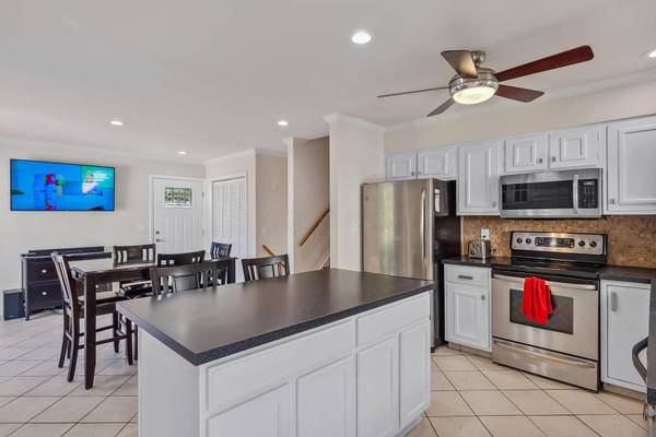 3327 Gladesend Court, Dublin, OH 43017