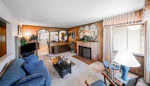 4619 E El Monte Way, Fresno, CA 93702