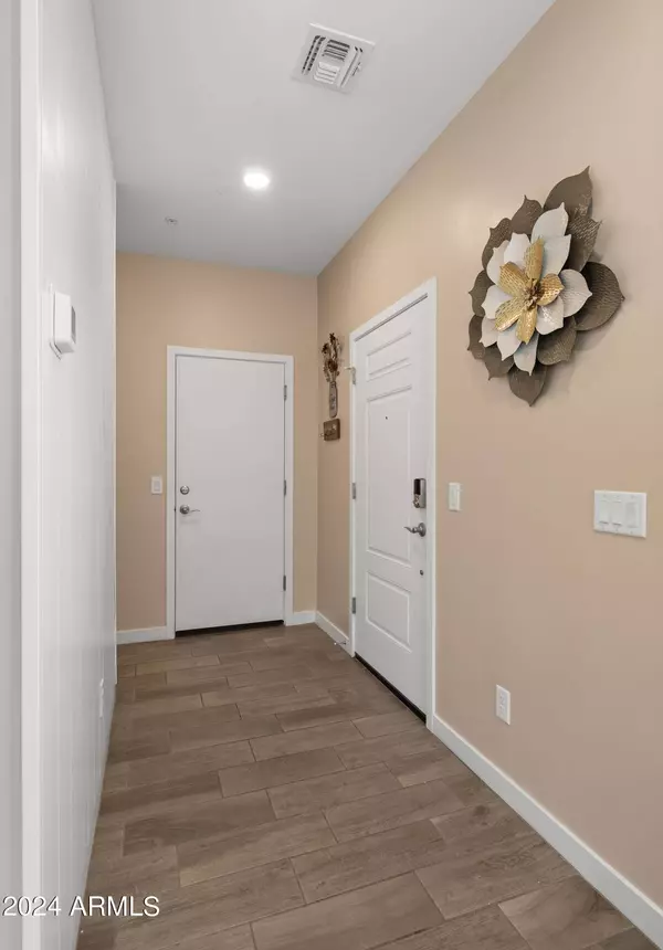 8279 N 22nd Drive, Phoenix, AZ 85021