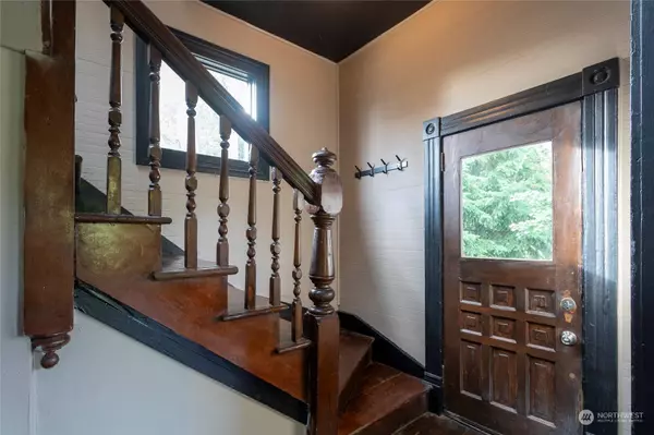 124 E Harrison ST, Tacoma, WA 98418