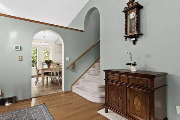 33 Sun Harbour WAY SE, Calgary, AB T2X 3C6