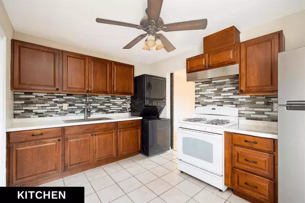 8022 University Ave, La Mesa, CA 91942