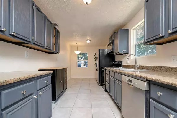 516 Corry A Edwards Drive, Kennedale, TX 76060