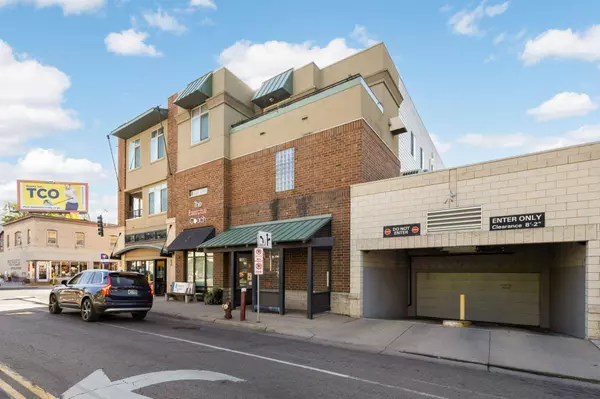 4954 Xerxes AVE S #205, Minneapolis, MN 55410