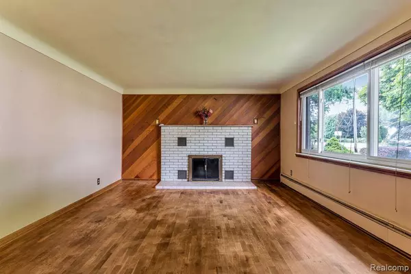 5009 LINDEN Road, Swartz Creek, MI 48473