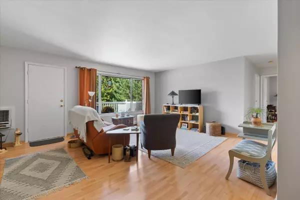 157 Linden Unit 5, Thiensville, WI 53092