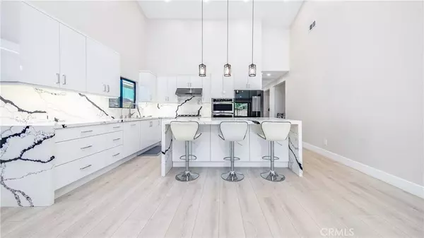 8517 Geyser AVE, Northridge, CA 91324