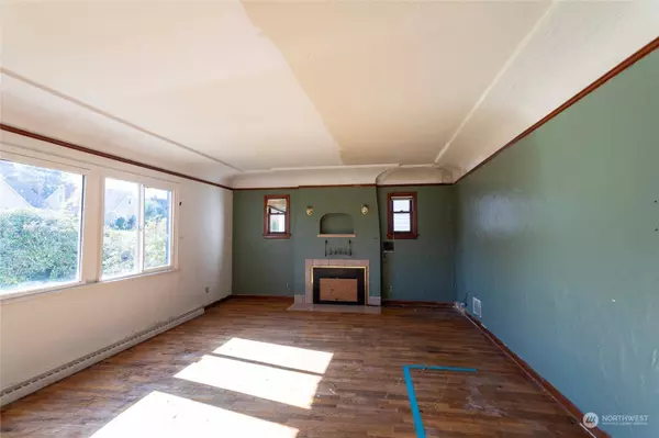 221 S 57th ST, Tacoma, WA 98408