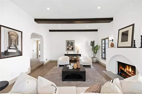 1223 Alvira ST, Los Angeles, CA 90035