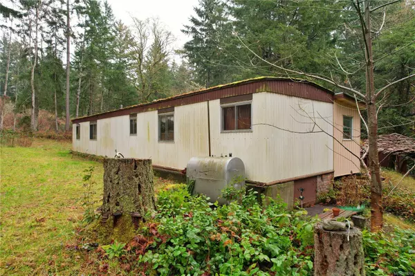 1985 Price Rd, Gabriola Island, BC V0R 1X7