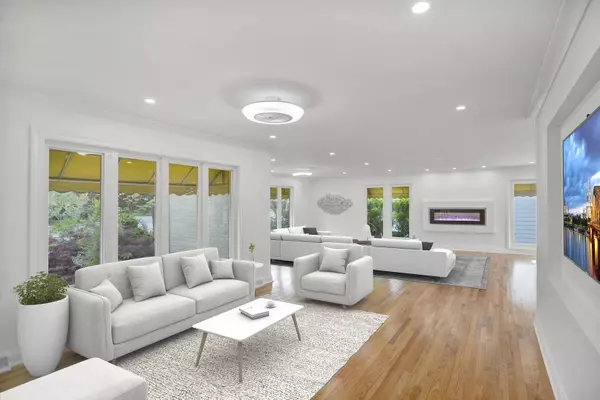 1193 S River RD, Des Plaines, IL 60016