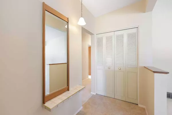 5116 48 ST NW, Calgary, AB T3A 0S9