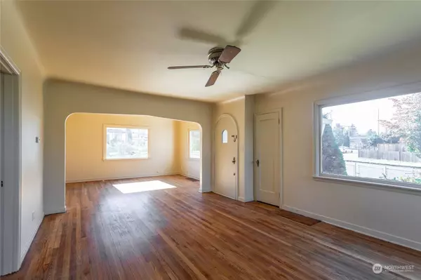 6223 E Portland AVE, Tacoma, WA 98404