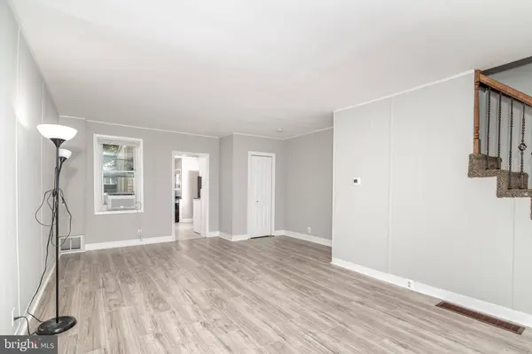 210 CEDAR AVE, Oaklyn, NJ 08107